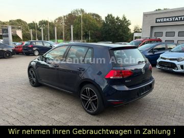 Volkswagen Golf - 10