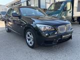 BMW X1 xDrive28i*M SPORT*XENON*PANO* - BMW aus 2011: M1