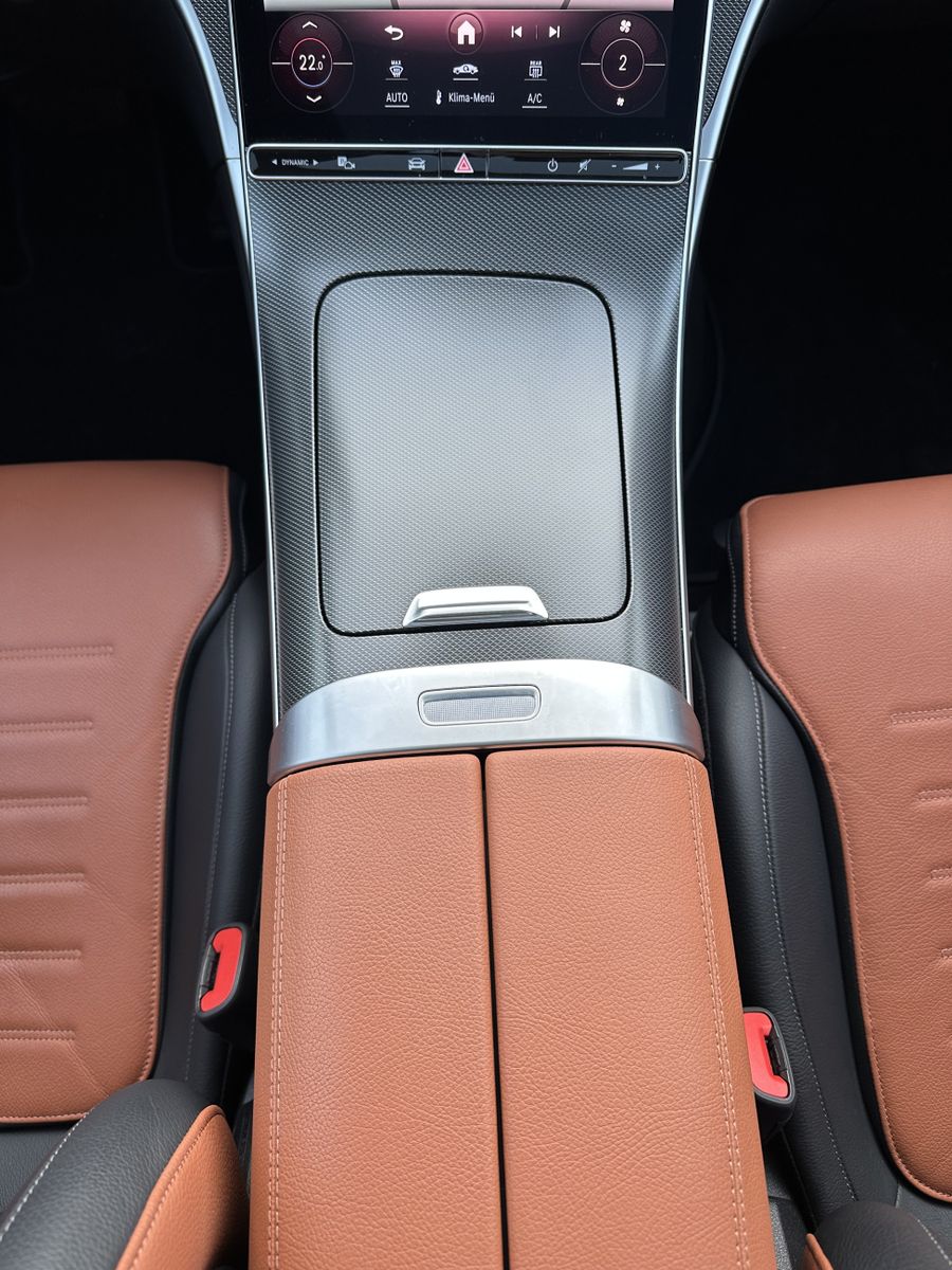 Fahrzeugabbildung Mercedes-Benz C 220d T Avantgarde NAV+LED+KAM+PANO+VCOCKPIT+PP