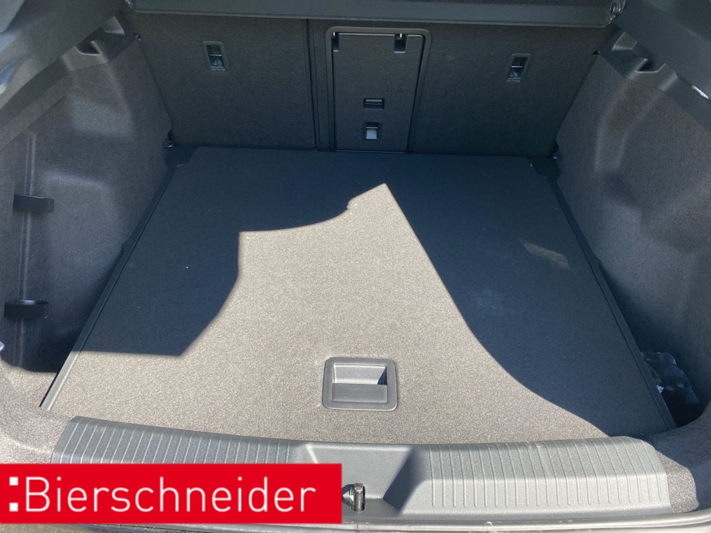 Cupra Tavascan - Bild 9