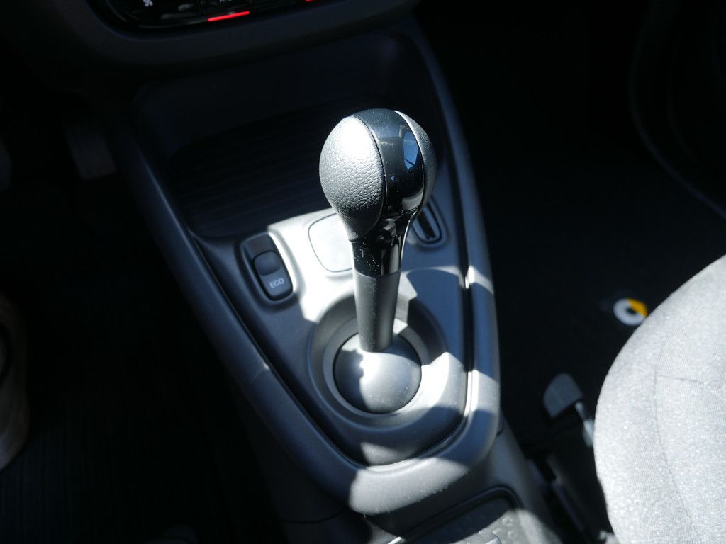 Fahrzeugabbildung Smart fortwo EQ KLIMAAUTOMATIK SITZHEIZUNG