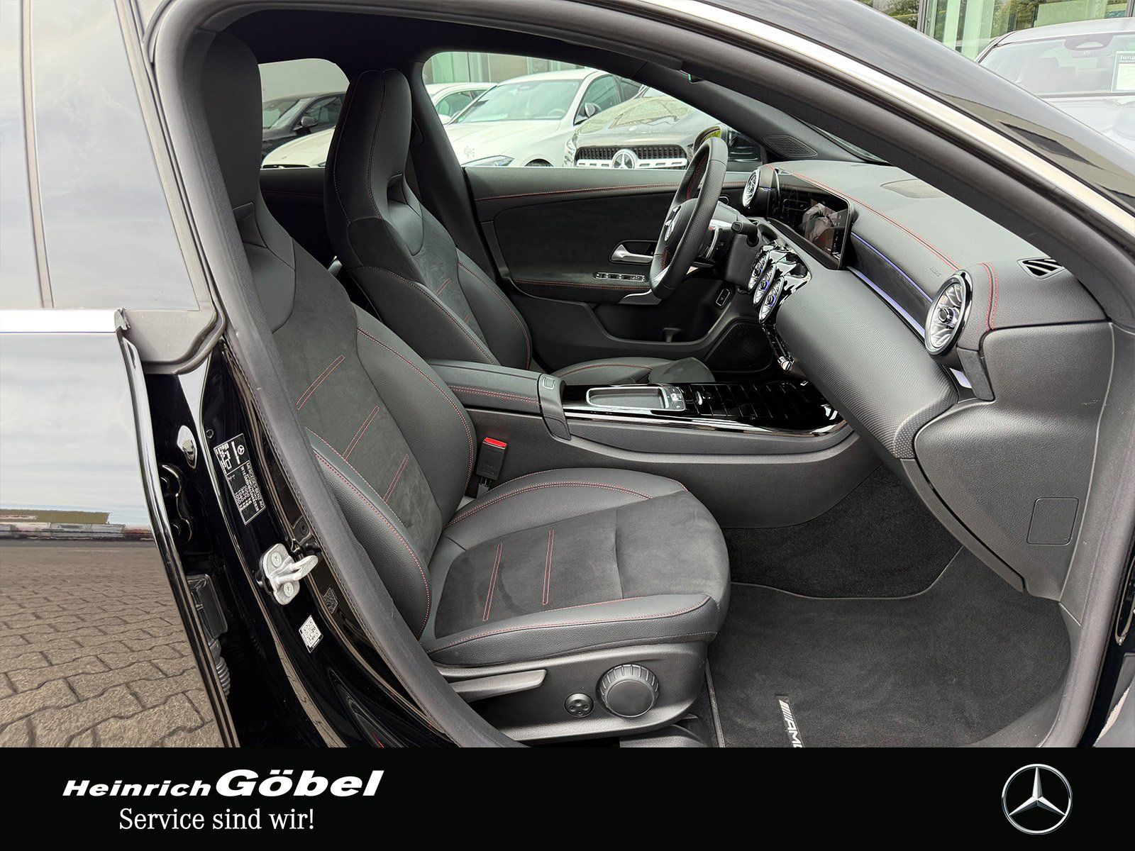 Fahrzeugabbildung Mercedes-Benz CLA 200 AMG*360°*AMBIENTE*KEYLESS*MULTIBEAM*