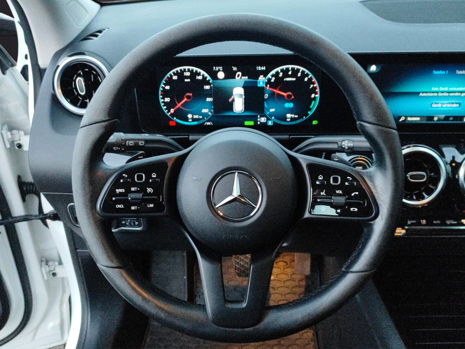 Fahrzeugabbildung Mercedes-Benz GLA 250 e*Navi*AHK*Kamera*SitzHZ*DAB*
