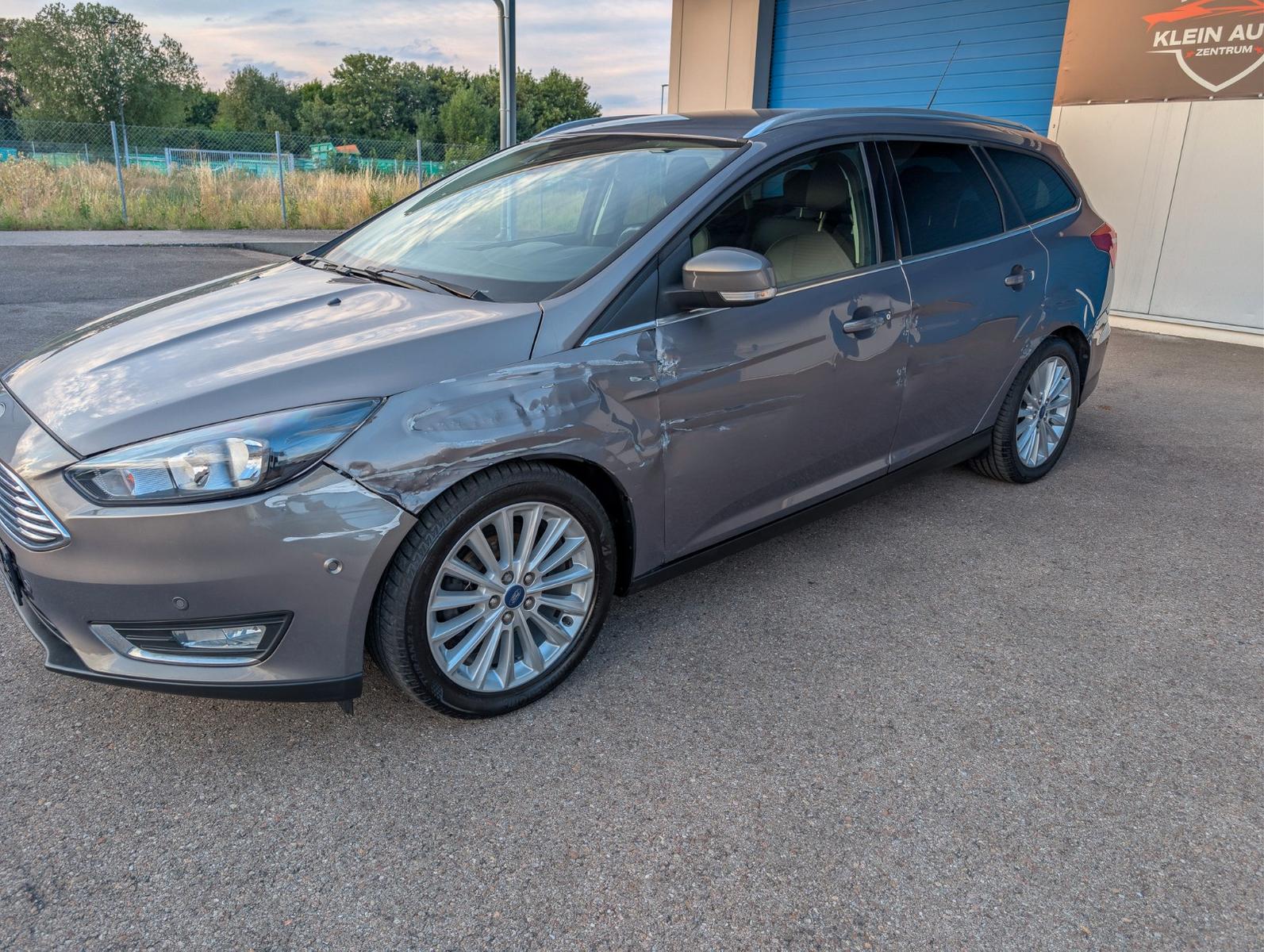 Ford Focus 2015 — photo 9