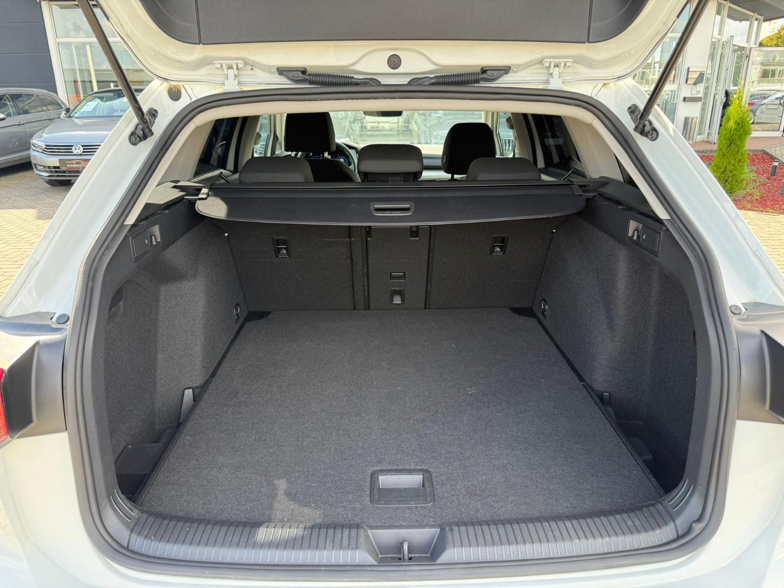 Volkswagen Golf VIII Variant 2.0 TDI"DSG"Life"ACC"SPUR ASS., миниатюра 8