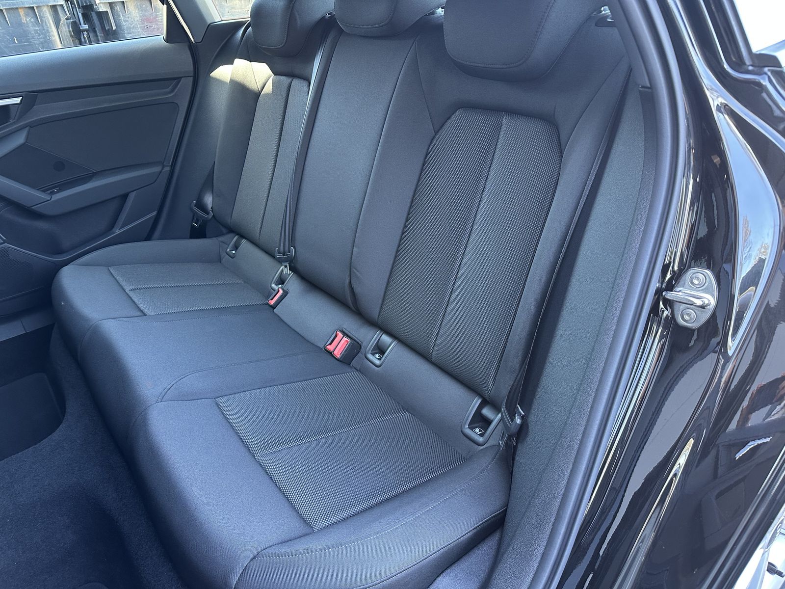 Fahrzeugabbildung Audi A3 SpB 35 TDI NAV+LED+KLIMAAUT+SHZ+VKZ+VCOCKPIT
