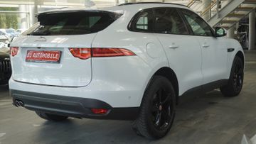 Jaguar F-Pace - 5