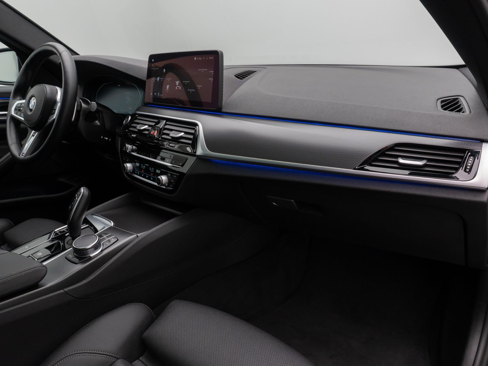 Fahrzeugabbildung BMW 540d xD M Sport DAB HUD HiFi Laser AHK Panorama