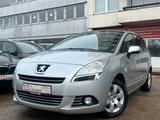 Peugeot 5008 Business-Line 1.6 HDI *7SITZ*PANO* - Peugeot mit Diesel-Antrieb: 1.6