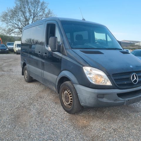 Mercedes-Benz Sprinter II Kombi 211 / 215 CDI