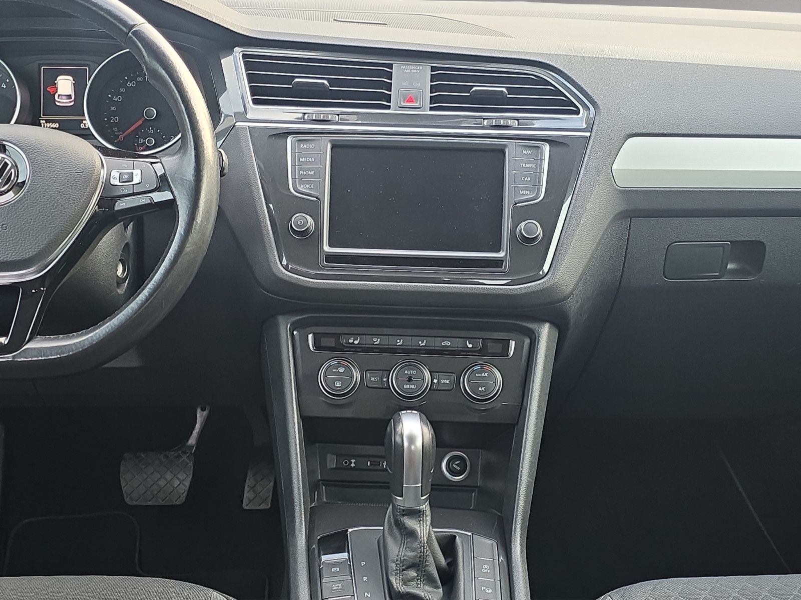 Fahrzeugabbildung Volkswagen Tiguan BMT/Start-Stopp 4Motion Allradantrieb