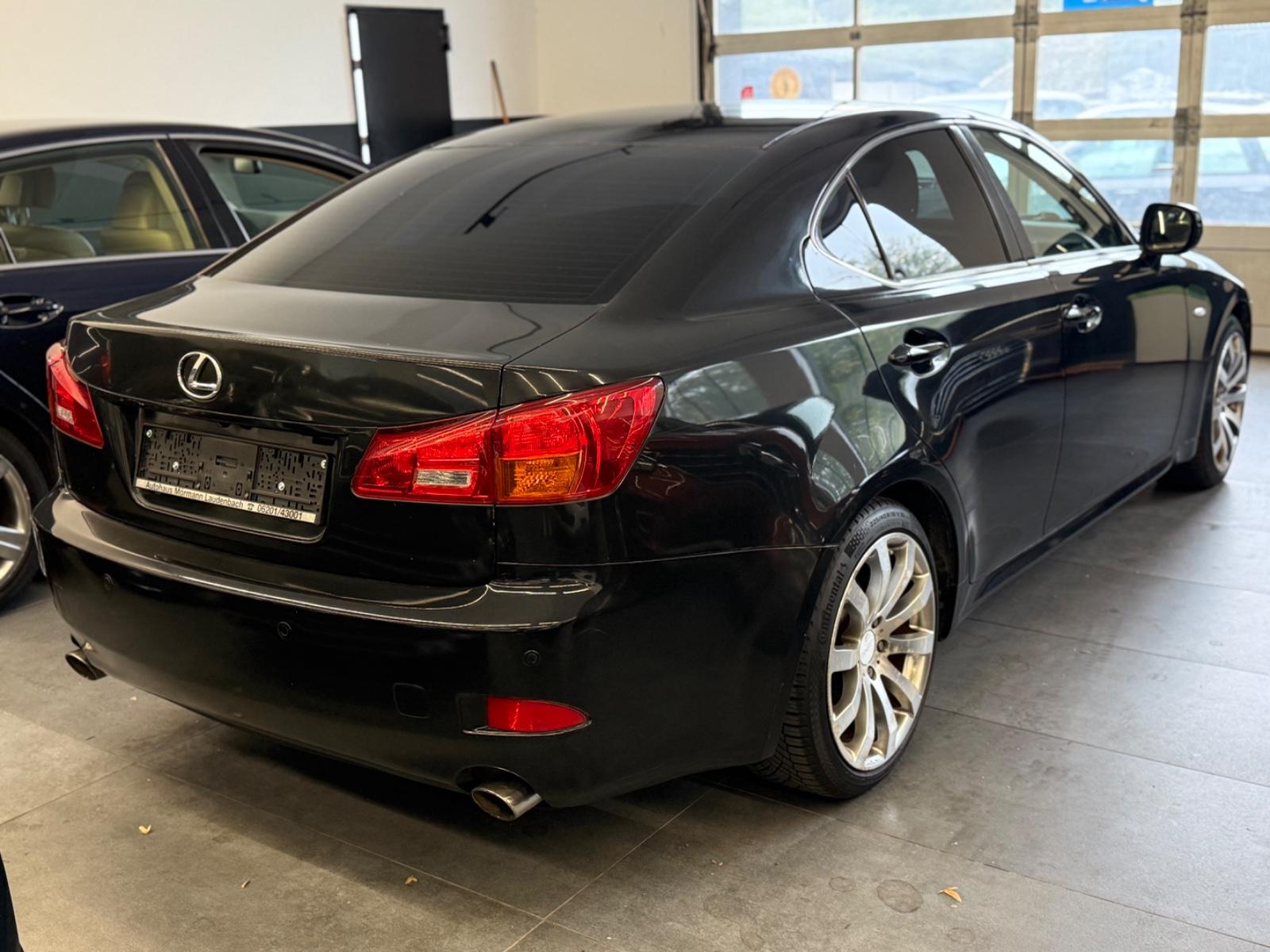 Lexus IS 250 2.5 208ch BVA - 2 ème main - Navi - Régulateur adaptatif - Pneus toutes saisons - Xénon