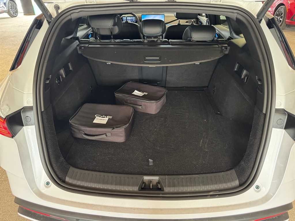 BYD SEAL 6