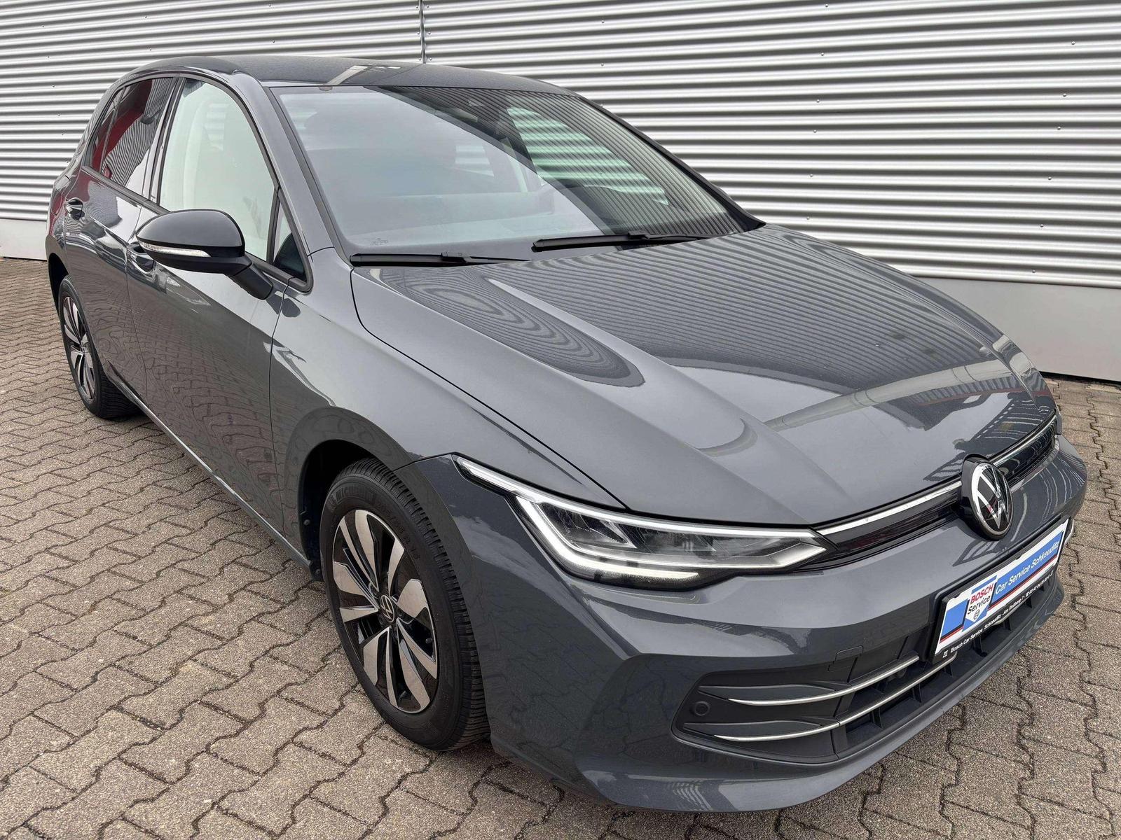 Volkswagen Golf VIII Lim. 1.5 TSI 85 kW Goal Navi PDC Sitzh