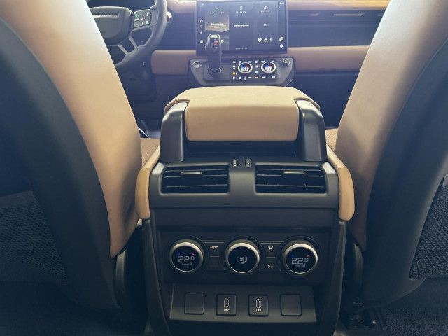 Foto Nummer 17: LAND ROVER Defender