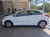 Hyundai i30 1.4 FIFA Edition Kamera Klima SHz Navi LHz - gebrauchte Hyundai i30 aus dem Jahr 2014