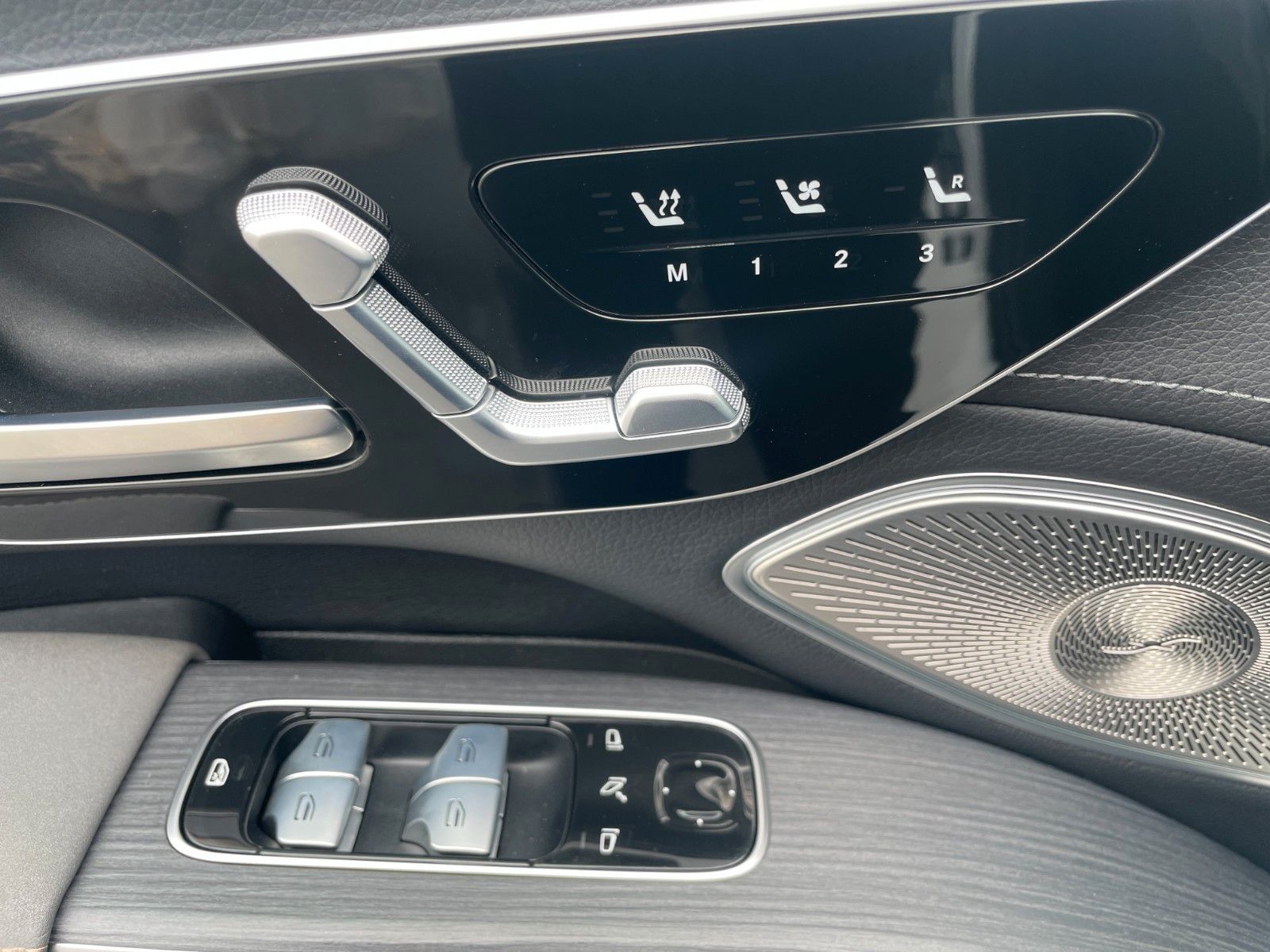 Mercedes-Benz EQS 500 4Matic AMG LINE Pano AHK Memory Burmeste foto 18