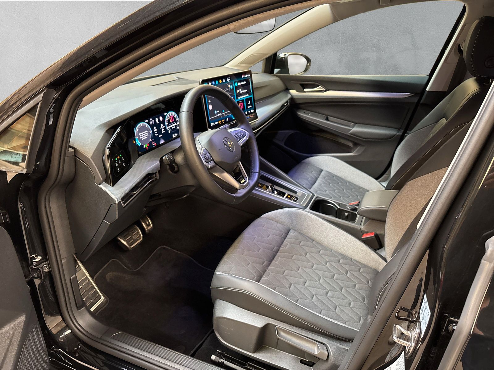 Fahrzeugabbildung Volkswagen Golf 2.0 TDI Goal AHK SHZ AppConnect