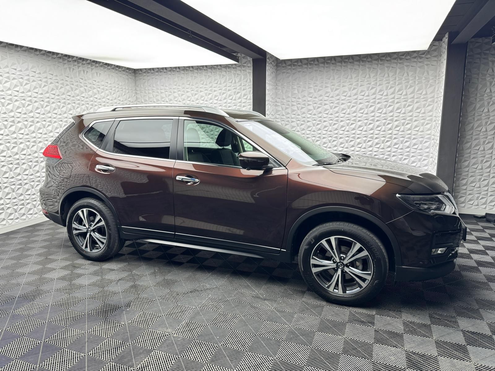 Fahrzeugabbildung Nissan X-Trail 1.3 DIG-T/N-CONNECTA/PANO/AHK/DSG/1.HAND