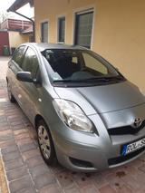 Toyota Yaris 1,0-l-VVT-i Cool Cool - Toyota Yaris: Grün