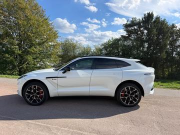 صورة 8 لـ 2020 Aston Martin DBX