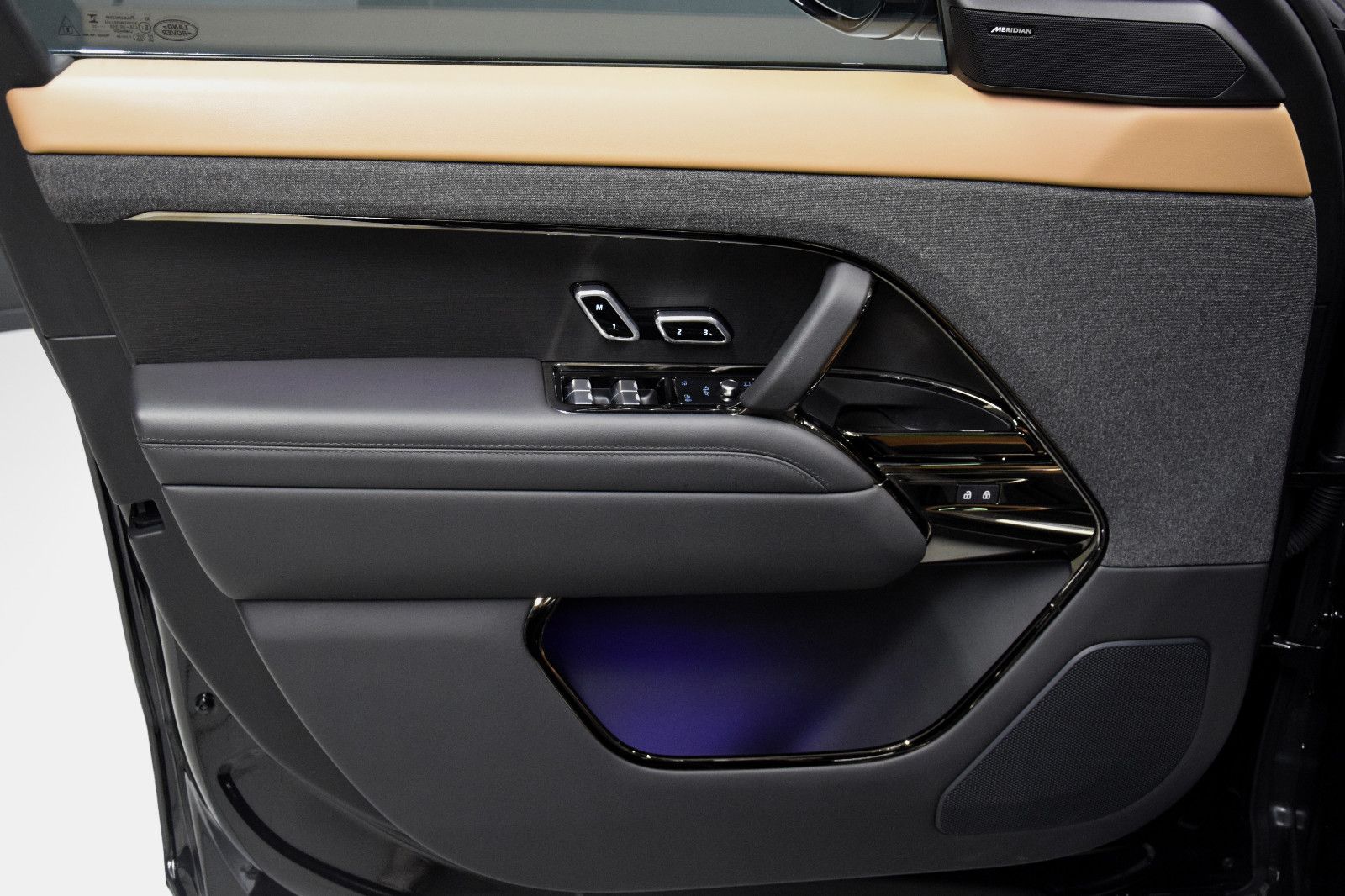 Fahrzeugabbildung Land Rover Range Rover Sport D350 Autobiography SV Bespoke