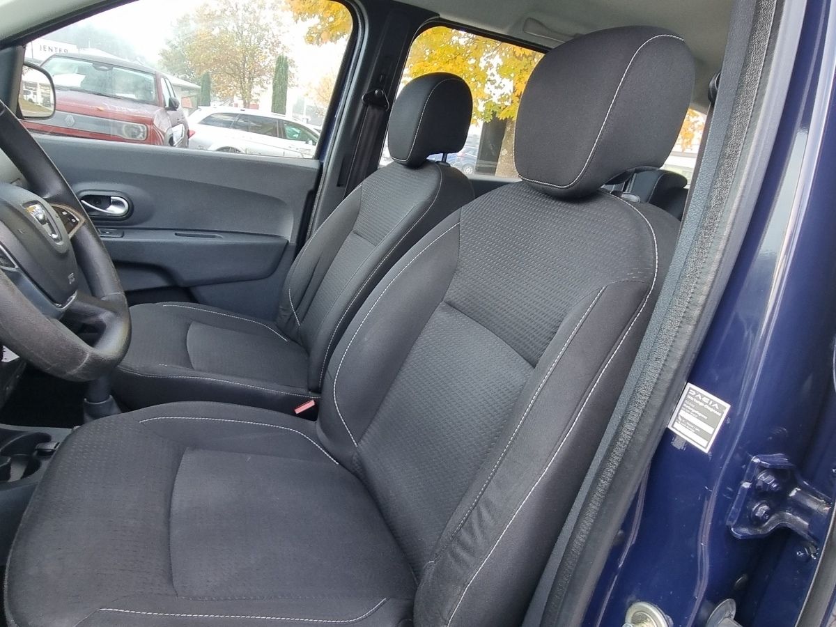 Fahrzeugabbildung Dacia Lodgy Comfort SCe 100 7-Sitzer