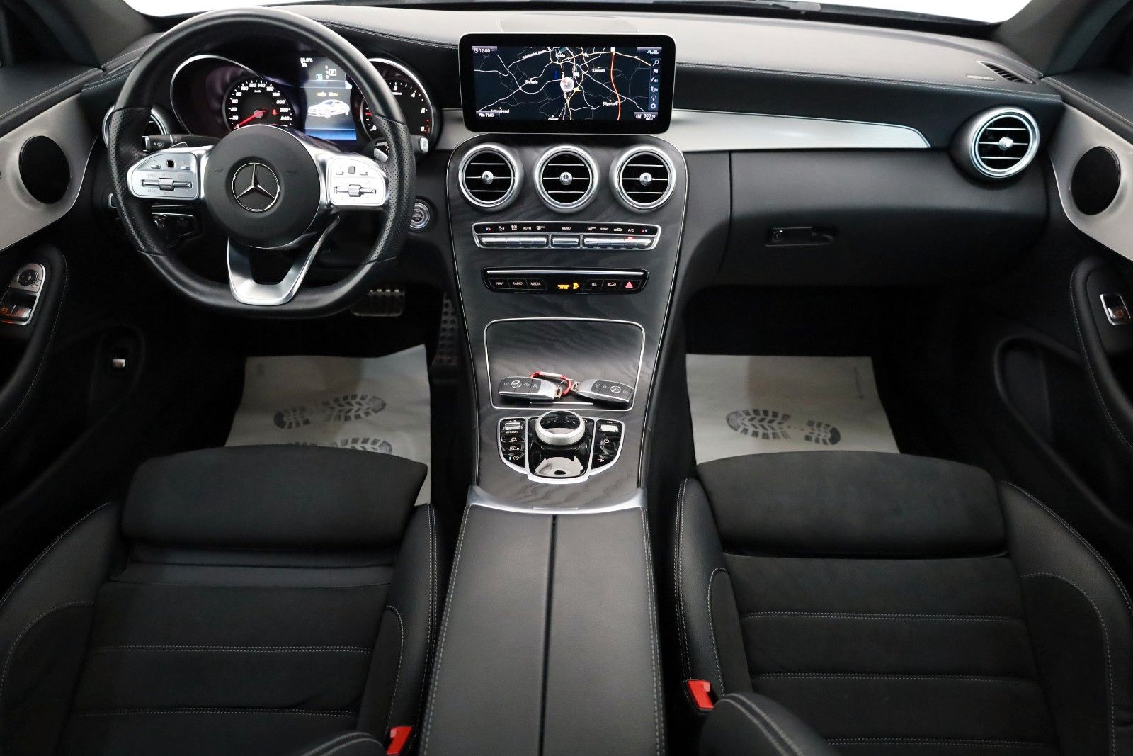 Fahrzeugabbildung Mercedes-Benz C 220d Coupe AMG Line T.Leder,Navi,LED,Kamera,SH