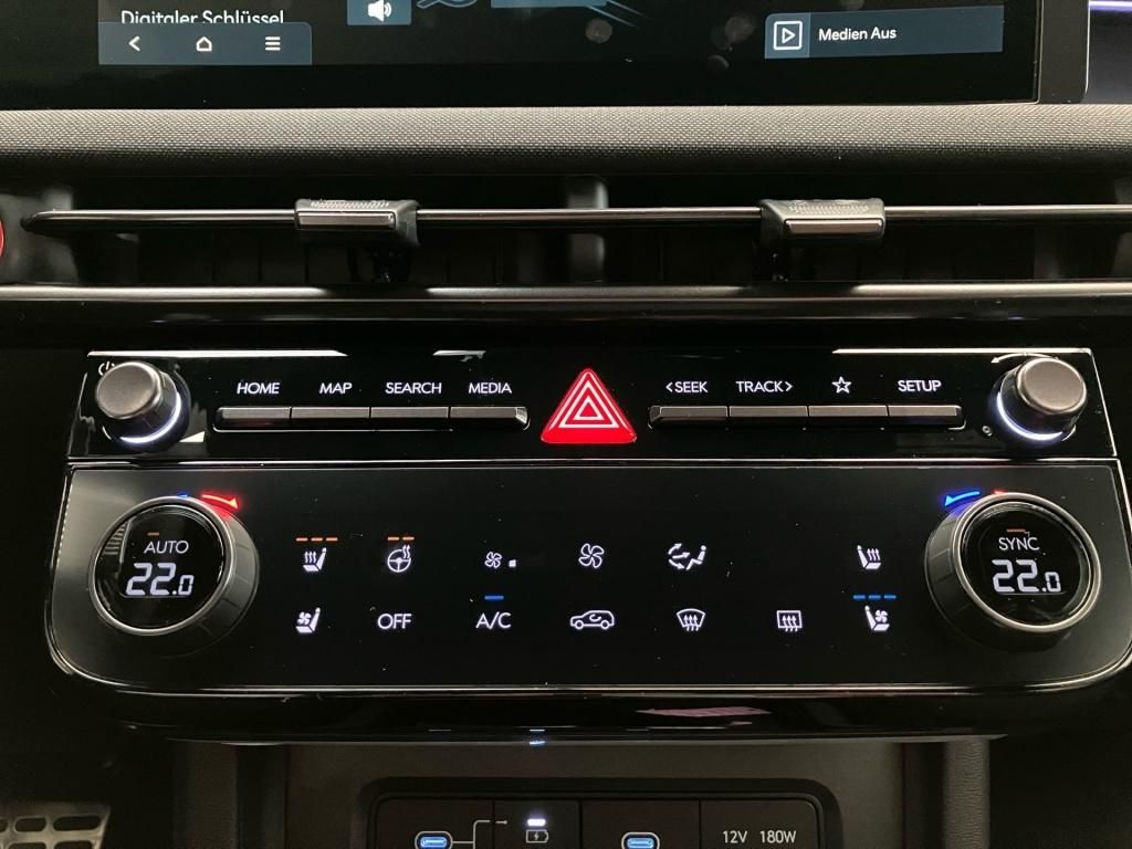 Fahrzeugabbildung Hyundai TUCSON FL (MY26) 1.6 T-GDI (180 PS) 7-DCT 4WD N