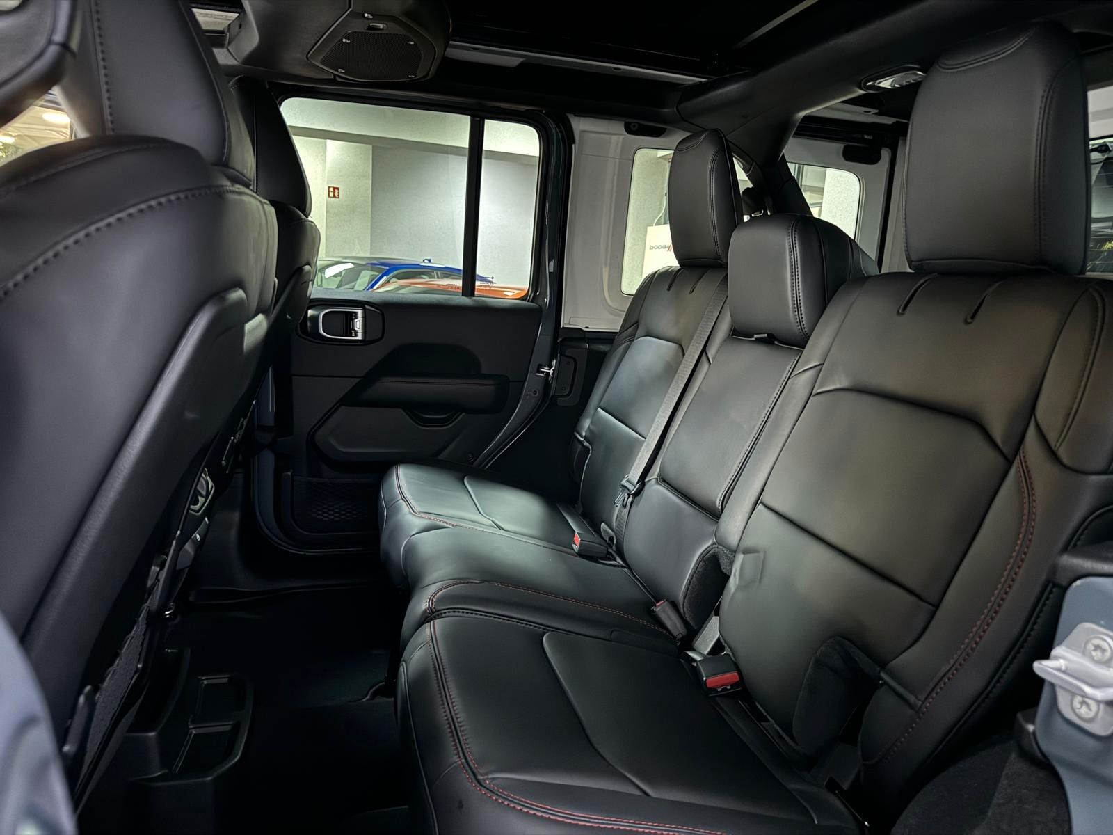Fahrzeugabbildung Jeep MOAB 392-6.4L HEMI V8-WINDE-SKY ONE-35"