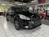 Peugeot 208 Style Klima Einparkhilfe Tüv bis 04.2027 - Peugeot 208: Style
