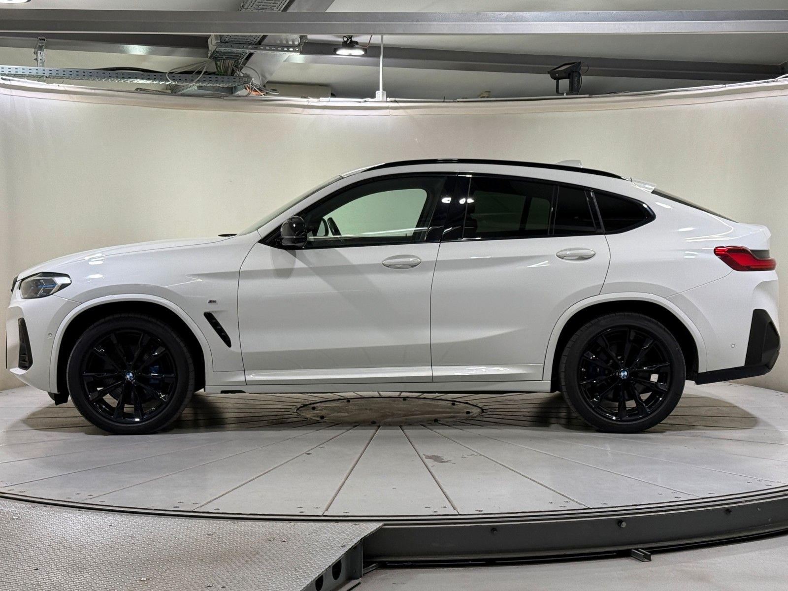 BMW X4 M40d Standhzg AHK ACC 360° HUD HiFi Memory foto 2