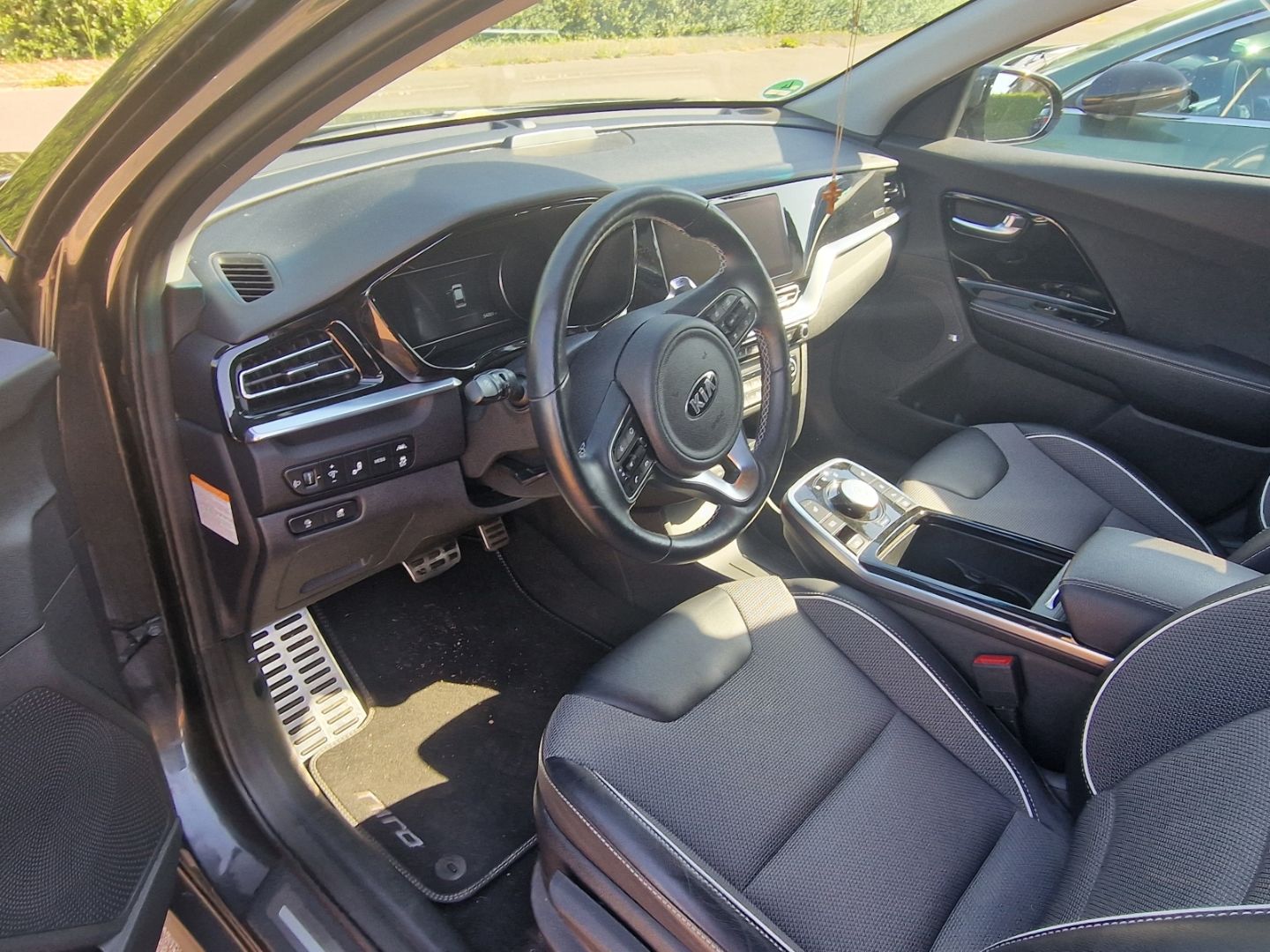 Fahrzeugabbildung Kia Niro e-Spirit Navi Digitales Cockpit Soundsystem