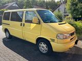 Volkswagen VW T4 Multivan gelb Bulli - VW T4 Multivan in Düsseldorf