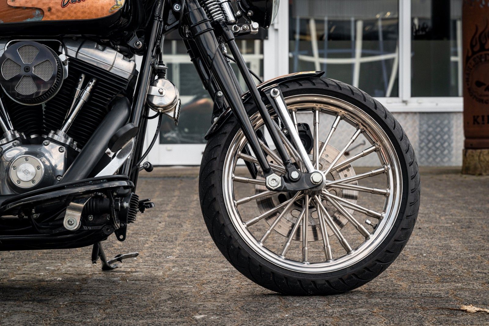Fahrzeugabbildung Harley-Davidson SOFTAIL CROSS BONES CUSTOM FLSTSB - BIG SPOKE