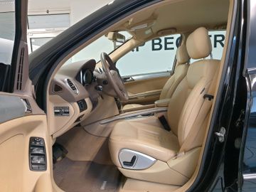 Mercedes ML 350 - 9