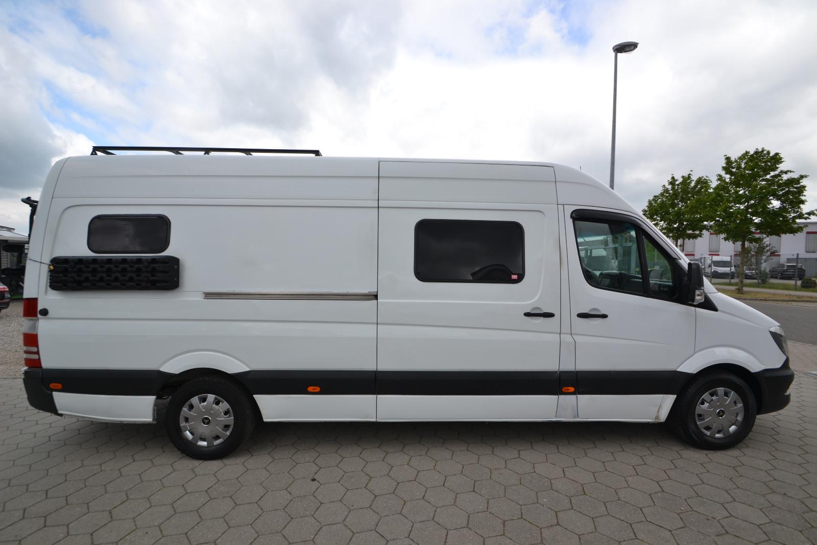Mercedes-Benz Sprinter / Doppelbett / Spüle / Kühlbox  _( 23 )