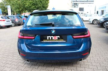 BMW 320 - 6
