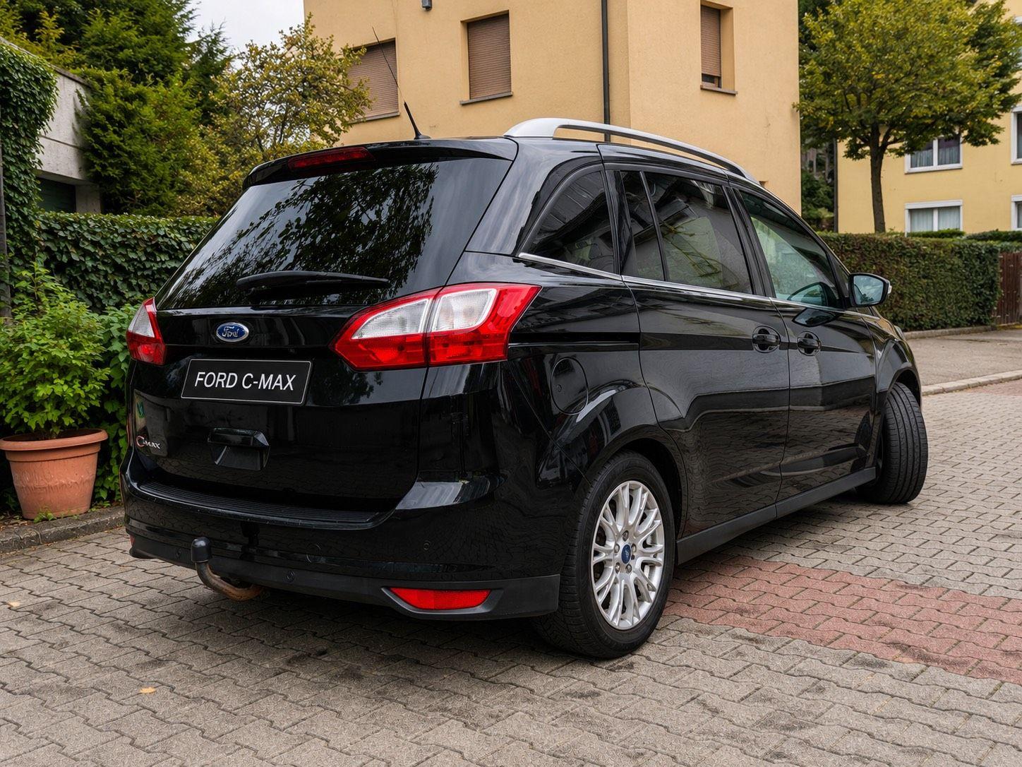 Ford Grand C-MAX 2012 — photo 8