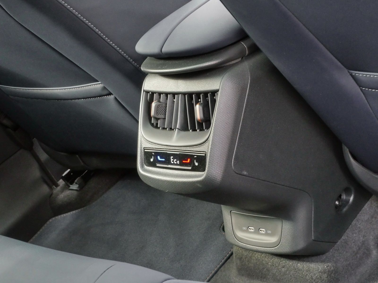 Cupra Tavascan - Bild 18