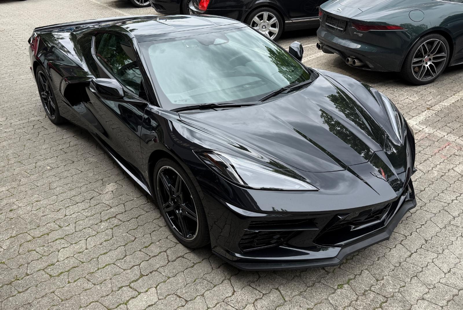 Corvette C8