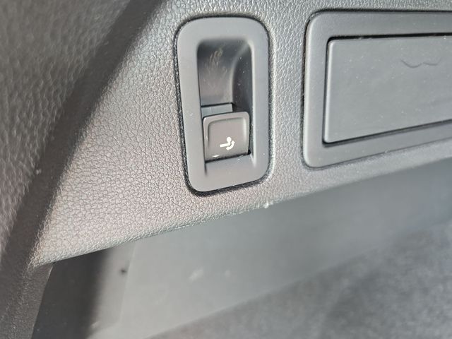 Tiguan 2,0 TDI Highline R-Line LED*AHK*KAMERA*AC