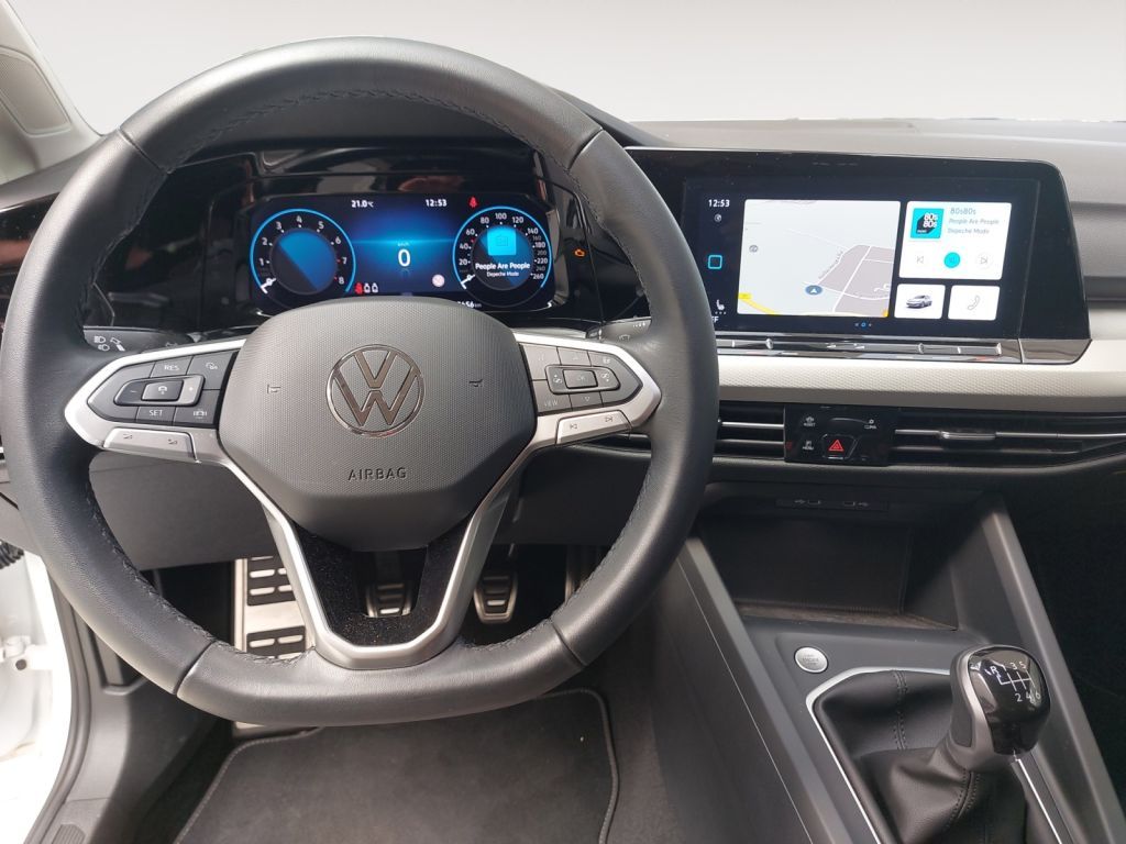 Fahrzeugabbildung Volkswagen Golf 1.0 TSI Move LED Navi RFK
