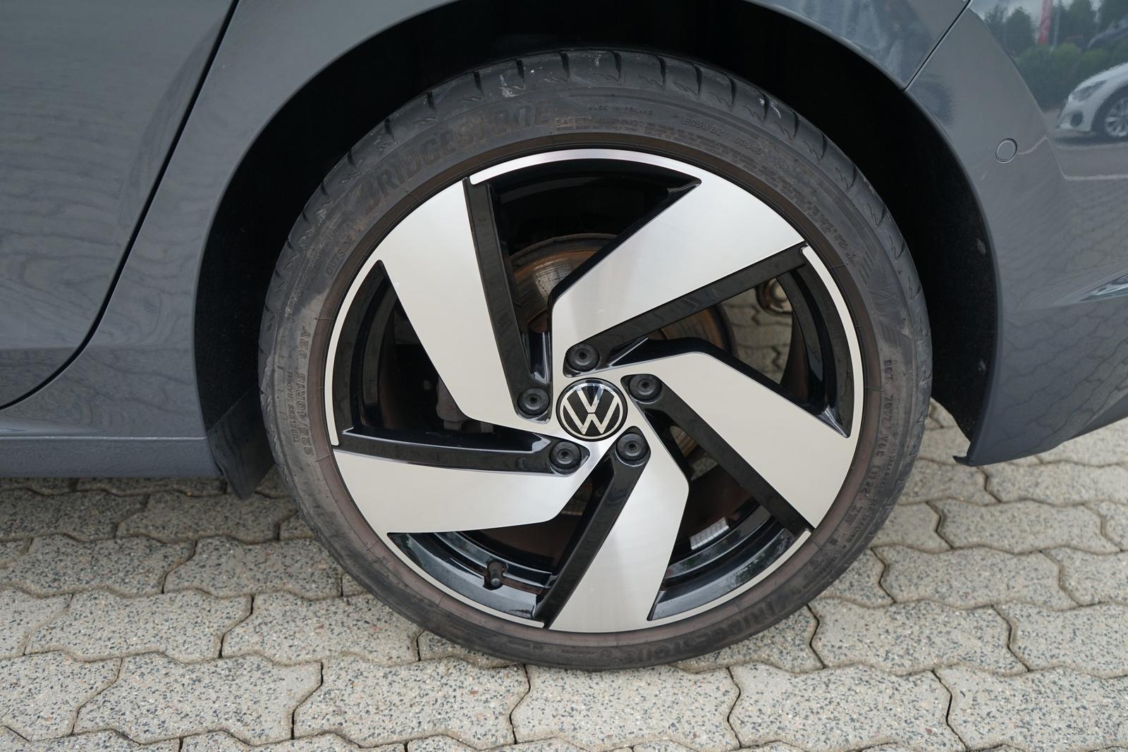 Volkswagen Golf VIII 1.5 eTSI DSG Style LED Navi HarmanKard, миниатюра 28