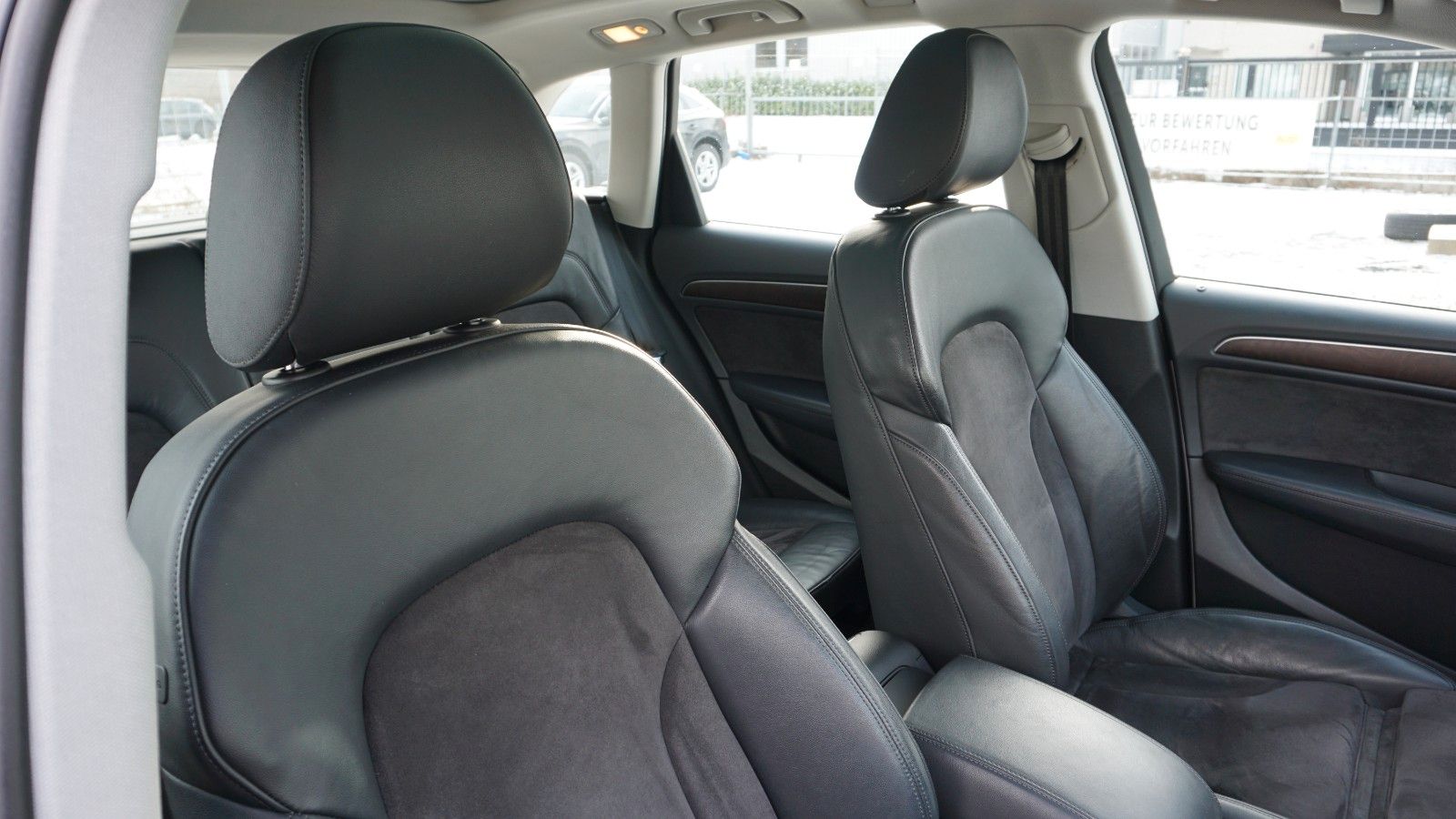 Fahrzeugabbildung Audi Q5 2.0 TDI 140 kW quattro, Standheizung, Pano