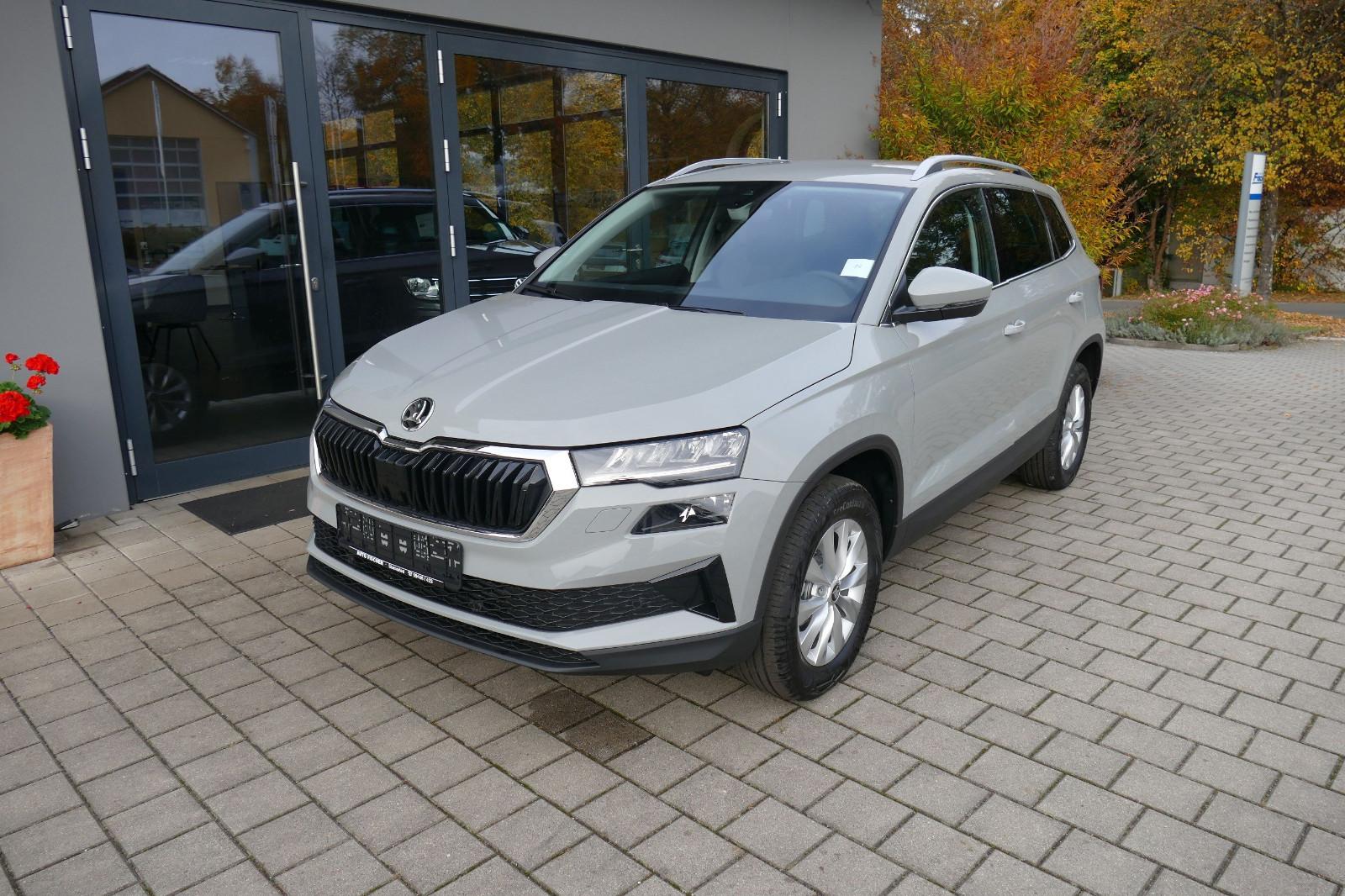 Skoda Karoq 1.5l TSI ACT DSG Selection AHK el. HK Navi