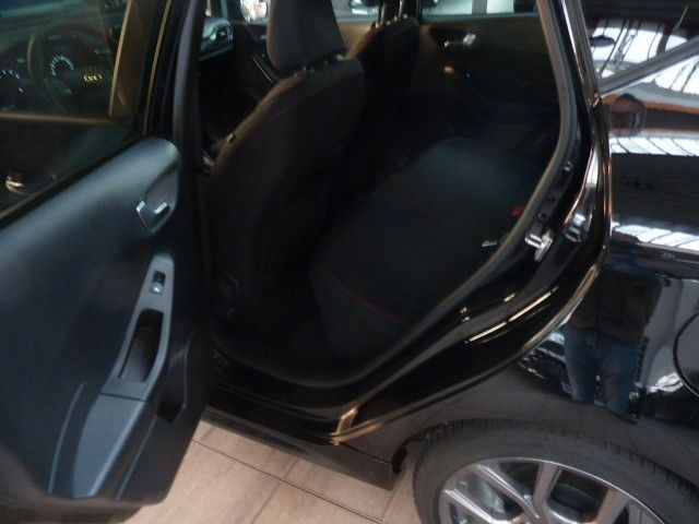 Fahrzeugabbildung Ford Fiesta ST-Line Winterpaket
