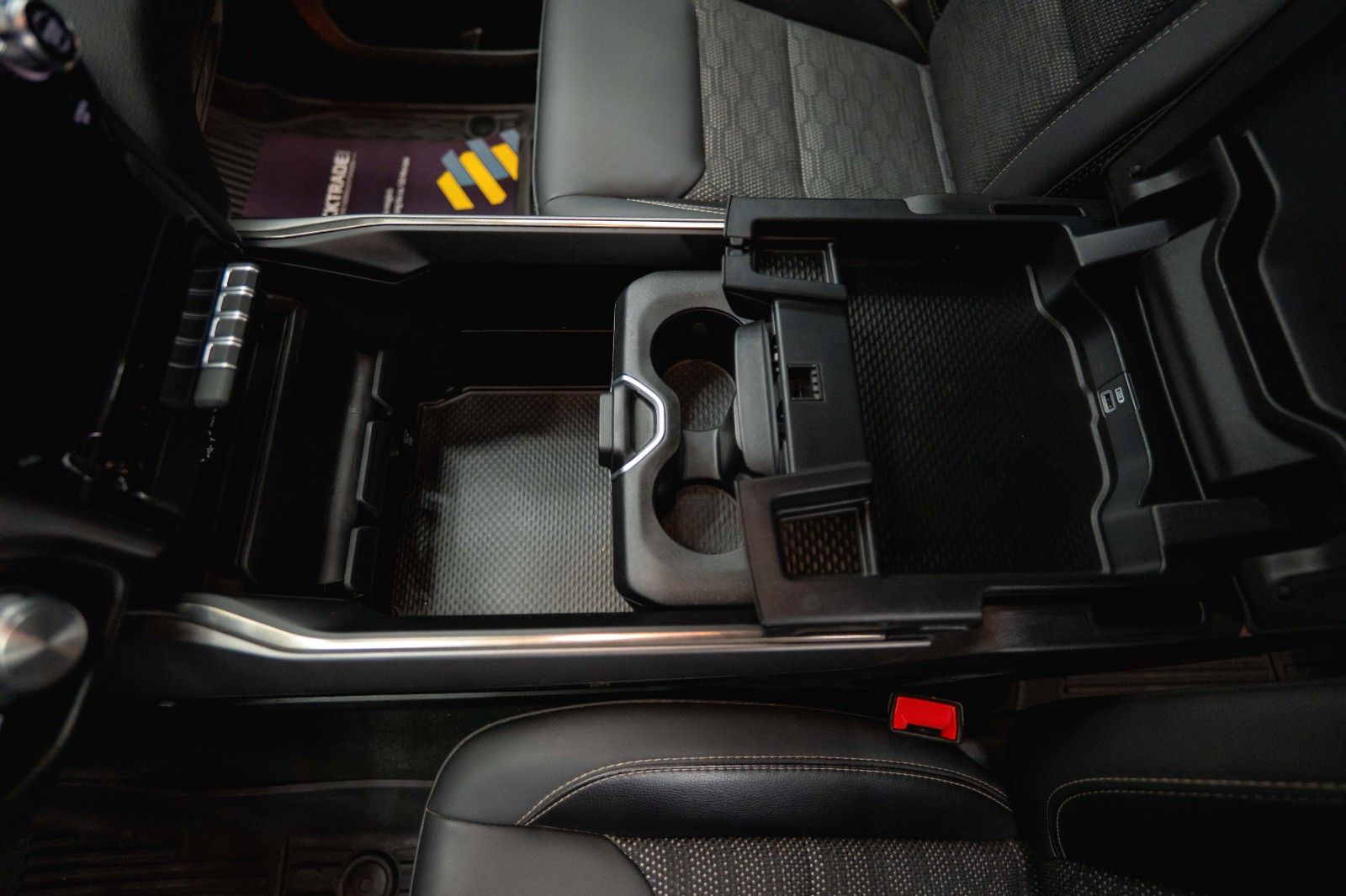 Fahrzeugabbildung Dodge RAM 5.7 V8 HEMI 4x4 Offroad BLACK EDITION  LPG