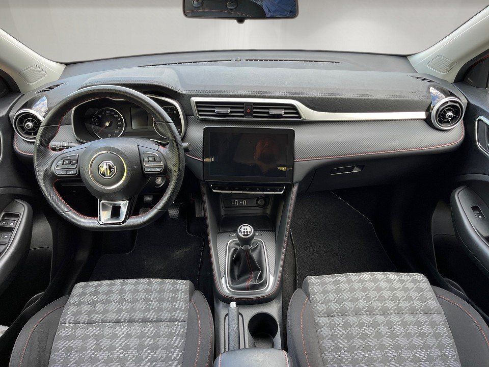 MG ZS