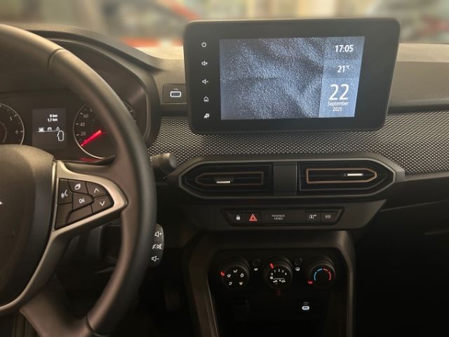 Fahrzeugabbildung Dacia Sandero Stepway Expression TCe 90HP CVT Apple Ca